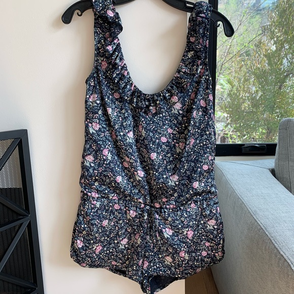 DESIGNER VERA WANG LAVENDER LABEL Silk Romper - Picture 1 of 4
